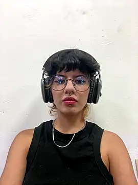 Snapshot of eva_caos chatting on November 14, 2025, 6:22 pm eva caos online show from November 14, 2025, 6:22 pm