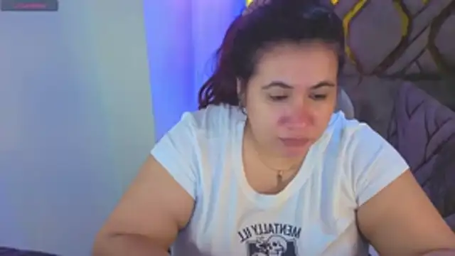 Snapshot of Addyy_02 chatting on January 11, 2026, 2:18 am Addyy 02 online show from January 11, 2026, 2:18 am