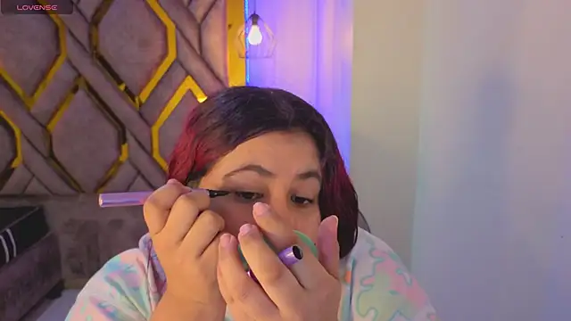 Snapshot of Addyy_02 chatting on November 9, 2025, 2:04 am Addyy 02 online show from November 9, 2025, 2:04 am