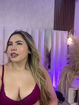 Snapshot of Katya_blonde chatting on November 18, 2025, 3:43 am Katya blonde online show from November 18, 2025, 3:43 am