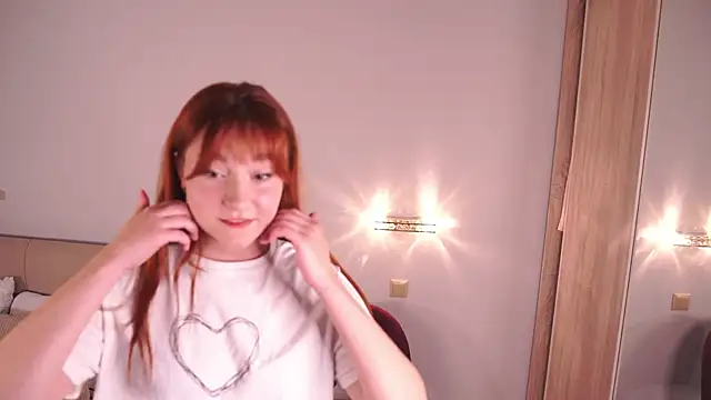 ElidaOkeke online show from October 10, 2025, 9:48 pm