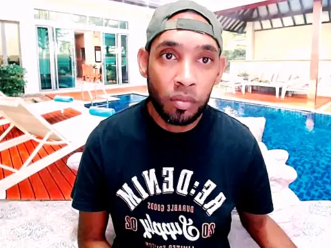 Snapshot of IndianMagicMike chatting on November 18, 2025, 5:22 am IndianMagicMike online show from November 18, 2025, 5:22 am