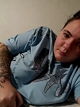 XLisaBlueXs  online show from October 16, 2025, 7:00 pm
