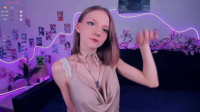 Snapshot of Golden_dawn chatting on November 25, 2025, 7:41 am Golden dawn online show from November 25, 2025, 7:41 am