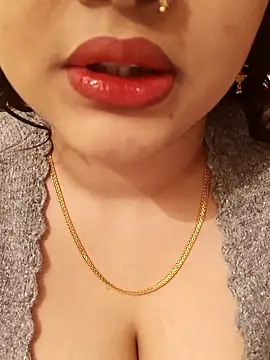 Snapshot of Beauty_Queen_Soniya chatting on January 14, 2026, 8:34 pm Beauty Queen Soniya online show from January 14, 2026, 8:34 pm