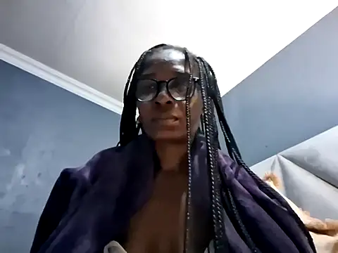 NaughtyCouga online show from June 10, 2026, 4:24 am