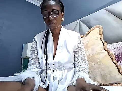 NaughtyCouga online show from June 16, 2026, 5:18 am