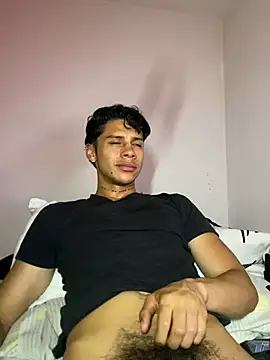 Snapshot of ErosDominant chatting on January 14, 2026, 2:15 am ErosDominant online show from January 14, 2026, 2:15 am