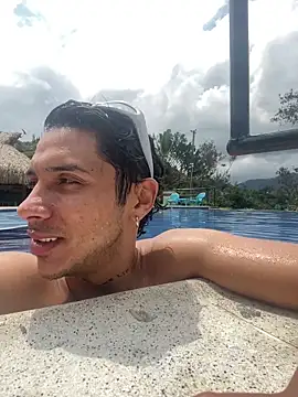 Snapshot of ErosDominant chatting on February 10, 2026, 4:39 pm ErosDominant online show from February 10, 2026, 4:39 pm