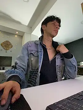 Snapshot of ErosDominant chatting on October 30, 2025, 2:10 am ErosDominant online show from October 30, 2025, 2:10 am