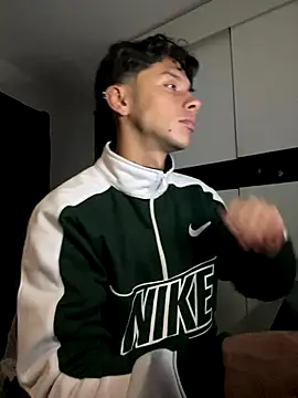 Snapshot of ErosDominant chatting on December 15, 2025, 2:06 am ErosDominant online show from December 15, 2025, 2:06 am