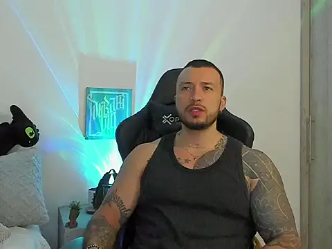 Dave-Max01 online show from October 26, 2025, 2:23 am