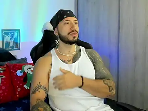 Dave-Max01 online show from December 19, 2025, 12:40 pm