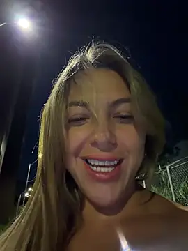 camila vanucci- online show from February 14, 2026, 11:49 pm