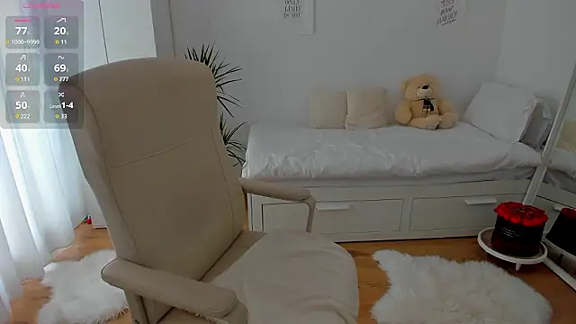 bubbledoll77 online show from February 23, 2026, 11:44 am