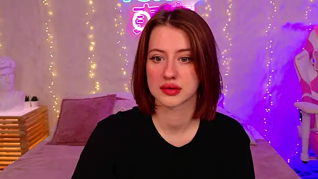 Snapshot of JessiJull chatting on November 8, 2025, 5:05 pm JessiJull online show from November 8, 2025, 5:05 pm