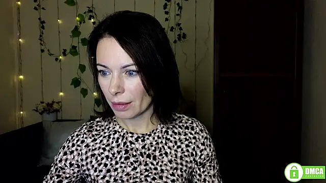 Rita lovvylyou online show from October 18, 2025, 11:23 am