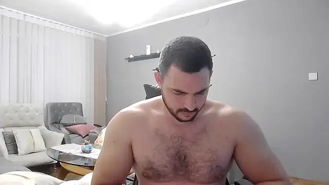 Snapshot of mastermute chatting on December 4, 2025, 9:14 pm mastermute online show from December 4, 2025, 9:14 pm