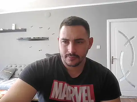 Snapshot of mastermute chatting on October 30, 2025, 10:35 am mastermute online show from October 30, 2025, 10:35 am