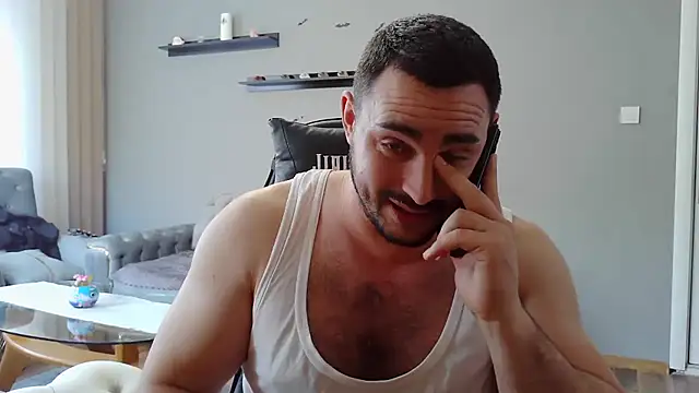 Snapshot of mastermute chatting on December 3, 2025, 12:15 pm mastermute online show from December 3, 2025, 12:15 pm