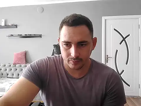 Snapshot of mastermute chatting on October 16, 2025, 9:17 am mastermute online show from October 16, 2025, 9:17 am