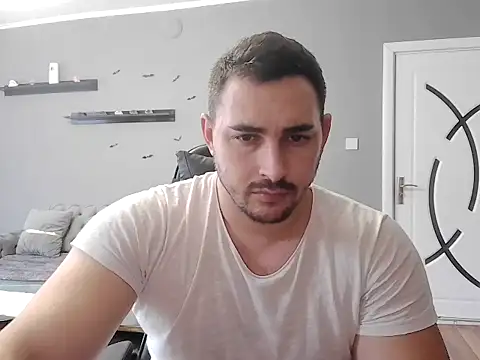 Snapshot of mastermute chatting on November 11, 2025, 10:32 am mastermute online show from November 11, 2025, 10:32 am