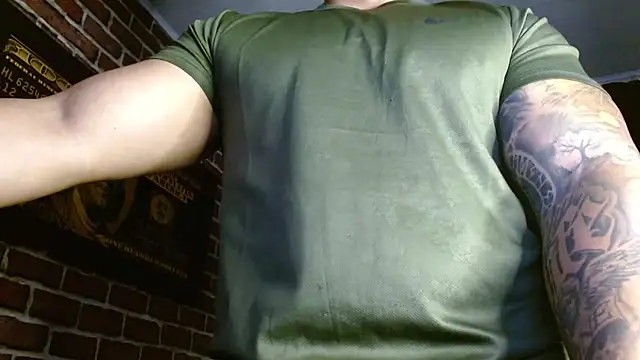 jordan bigcock  online show from February 9, 2026, 4:43 am