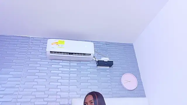 Hungry pussy18 online show from November 12, 2025, 1:59 pm