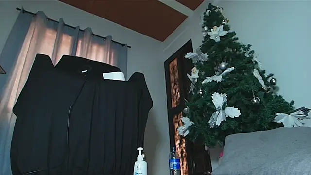 Snapshot of s-sweett chatting on January 5, 2026, 5:27 pm s-sweett online show from January 5, 2026, 5:27 pm