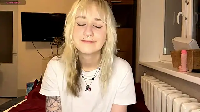 Snapshot of Ulemonala_Cute chatting on December 1, 2025, 6:42 pm Ulemonala Cute online show from December 1, 2025, 6:42 pm