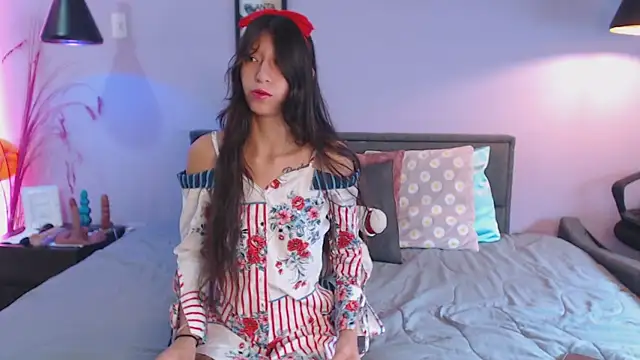 Jiwoo Dodoy  online show from November 7, 2025, 1:59 pm