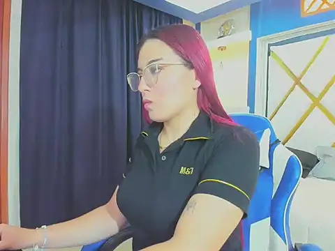 Snapshot of allison_mc chatting on November 25, 2025, 3:51 am allison mc online show from November 25, 2025, 3:51 am