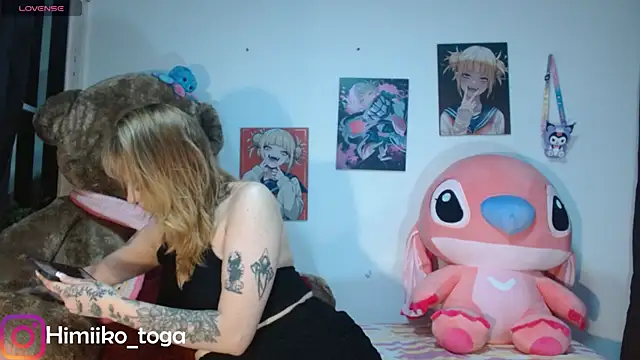 Himiiko toga online show from December 21, 2025, 12:57 am