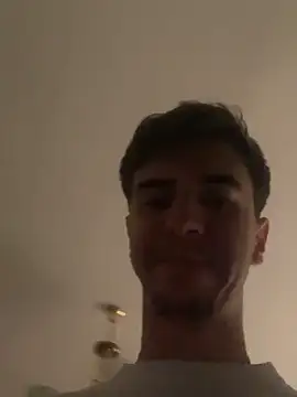 suarezz  online show from October 20, 2025, 5:13 pm