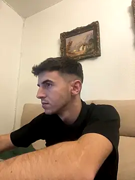 suarezz  online show from October 26, 2025, 5:57 pm