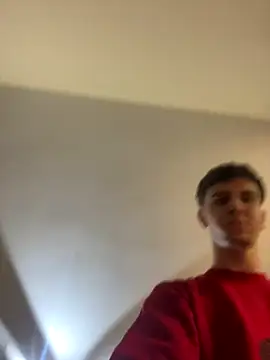 suarezz  online show from October 9, 2025, 4:07 pm