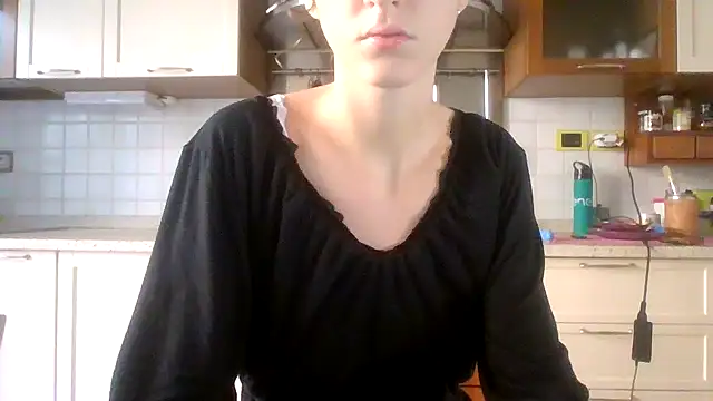 SuperValentina online show from October 7, 2025, 11:00 am