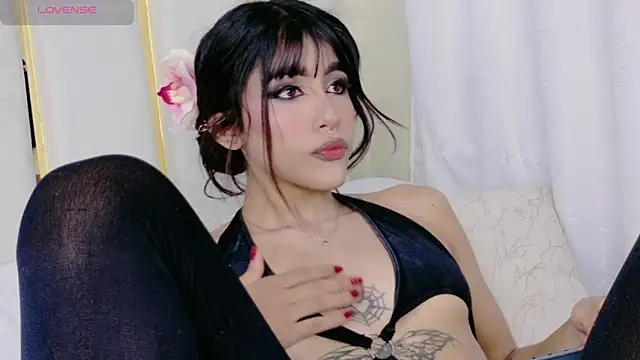 Snapshot of Amara_prescott chatting on November 4, 2025, 8:34 pm Amara prescott online show from November 4, 2025, 8:34 pm