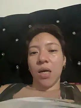 Snapshot of Damara_Rolands- chatting on May 7, 2026, 12:48 am Damara Rolands- online show from May 7, 2026, 12:48 am