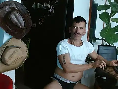 Snapshot of sweet_day19 chatting on February 25, 2026, 6:13 am sweet day19 online show from February 25, 2026, 6:13 am