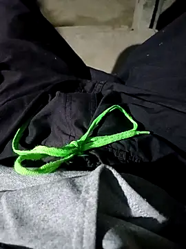 SKELLY09009 online show from April 13, 2026, 5:55 am