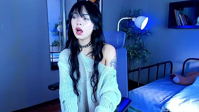 Bayonetta doll online show from January 7, 2026, 12:54 pm