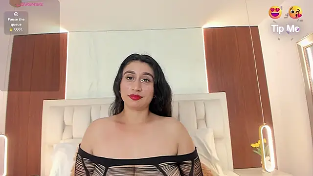 Amara18   online show from June 2, 2026, 8:09 pm