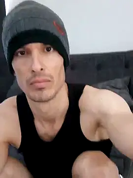 Snapshot of Santini001 chatting on October 14, 2025, 12:17 pm Santini001 online show from October 14, 2025, 12:17 pm