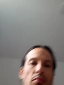 Snapshot of Santini001 chatting on October 16, 2025, 11:40 am Santini001 online show from October 16, 2025, 11:40 am