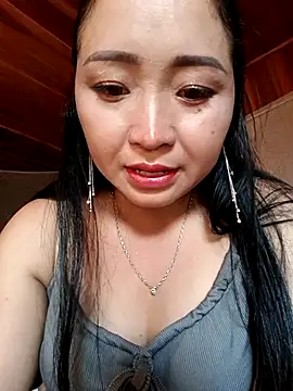 Snapshot of miemie-xx chatting on October 19, 2025, 8:50 am miemie-xx online show from October 19, 2025, 8:50 am