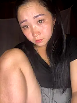 Snapshot of miemie-xx chatting on November 10, 2025, 11:37 am miemie-xx online show from November 10, 2025, 11:37 am