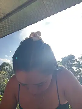 Snapshot of miemie-xx chatting on November 14, 2025, 8:40 am miemie-xx online show from November 14, 2025, 8:40 am