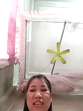 Snapshot of ladzy_sexy chatting on January 19, 2026, 7:01 am ladzy sexy online show from January 19, 2026, 7:01 am