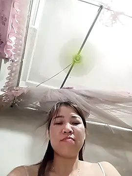 ladzy sexy online show from April 7, 2026, 6:32 pm